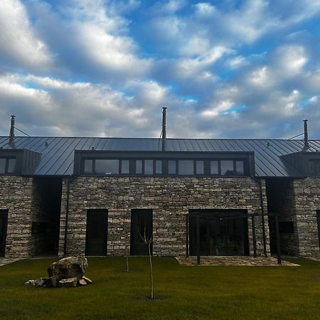 Palace Resort Jíloviště エクステリア 写真