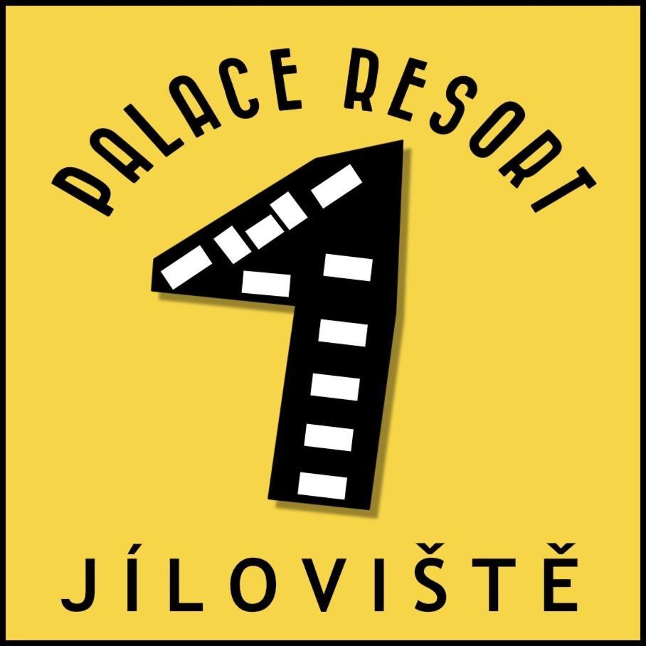 Palace Resort Jíloviště エクステリア 写真