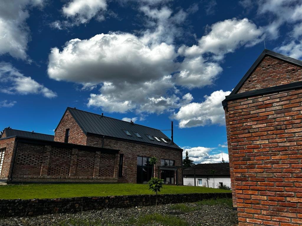 Palace Resort Jíloviště エクステリア 写真